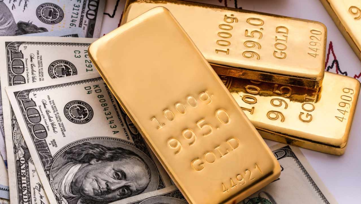 Ray Dalio Warns of Dollar Weakness as Crypto and Gold Gain Trust