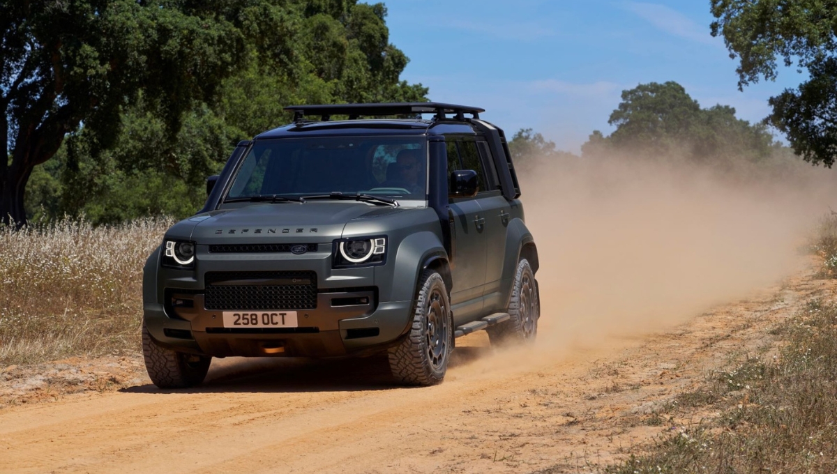 Land Rover Defender 2025: 626bhp Power, Luxury Interiors and Starting Price Rs1.5 Crore