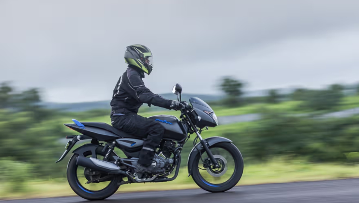 Bajaj Pulsar 125: Review 124.4cc Engine, 100kmph Top Speed and 5-Year Warranty Explained