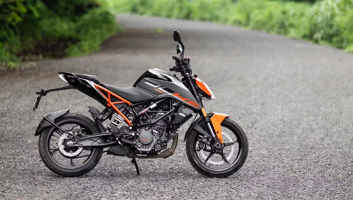 KTM 160 Duke 2025: 164cc Beast with 18.73 bhp Power and Stylish LED Lights