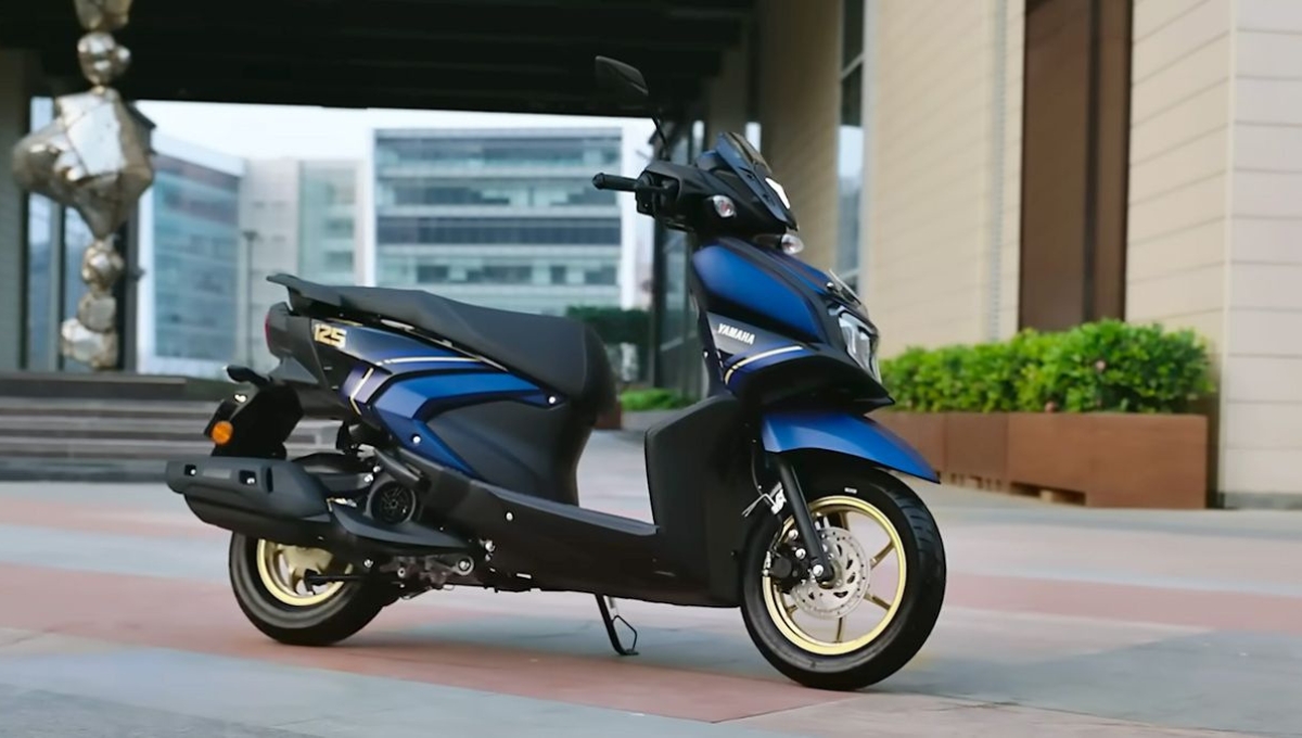 Yamaha Ray ZR 125 Review 2025 Stylish 125cc Scooter with 8.04 bhp Power and 21L Storage