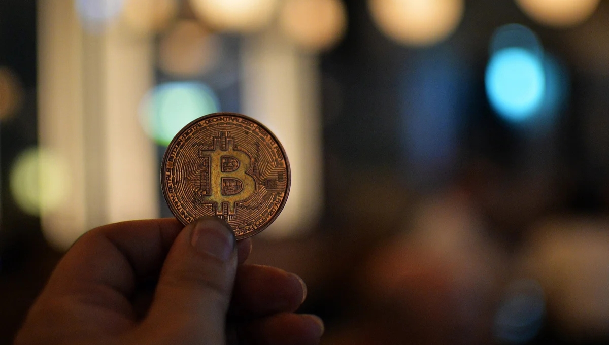 Japan Considers Allowing Banks to Hold Bitcoin and Crypto for Investment