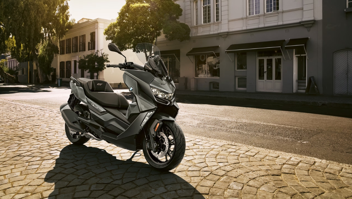BMW C 400 GT: Power Meets Luxury 350cc Scooter with 33.5 bhp and 139 km/h Top Speed