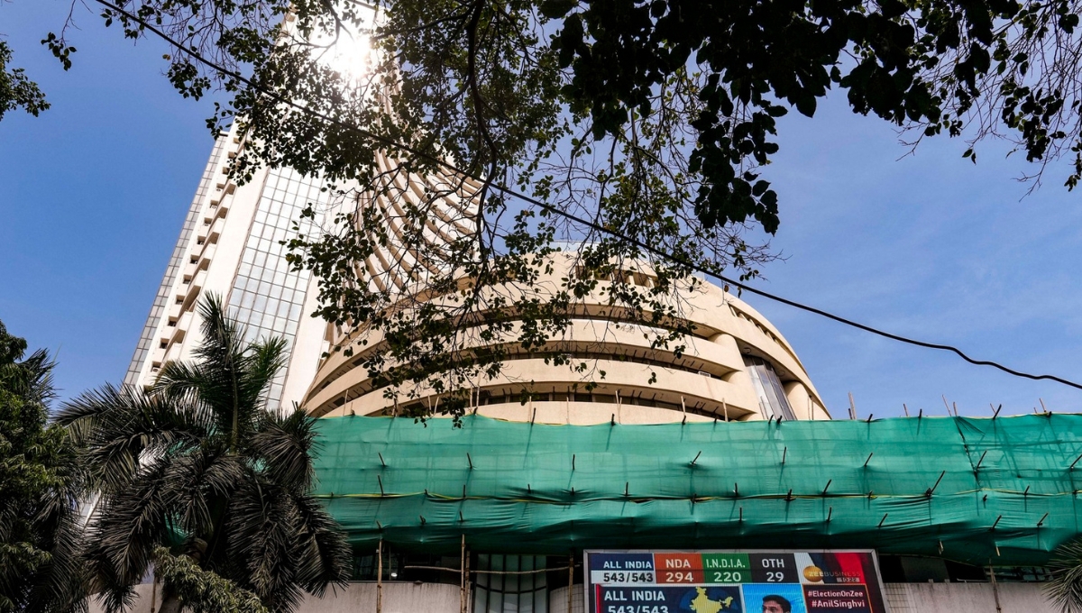 Nifty and Sensex 2025: Smart Strategies Amid Limited Upside