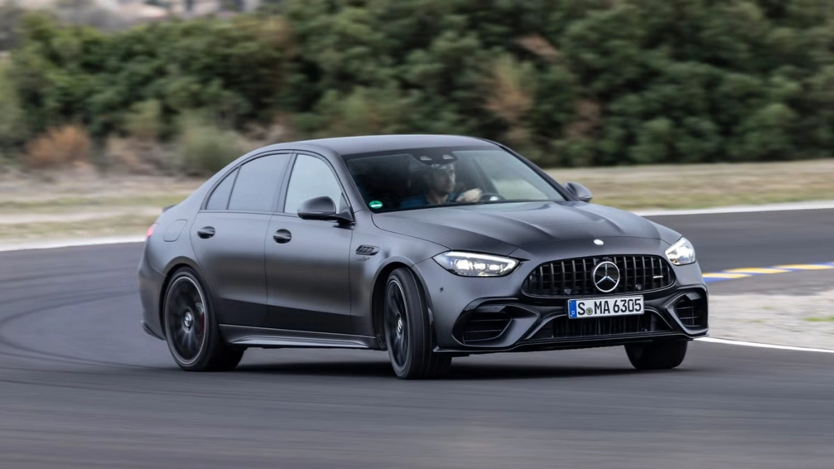 2025 Mercedes-AMG C63