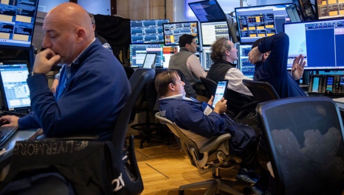 US Stock Market Futures Crash: Dow, S&P 500, Nasdaq Sink Over 1% After China’s Retaliation