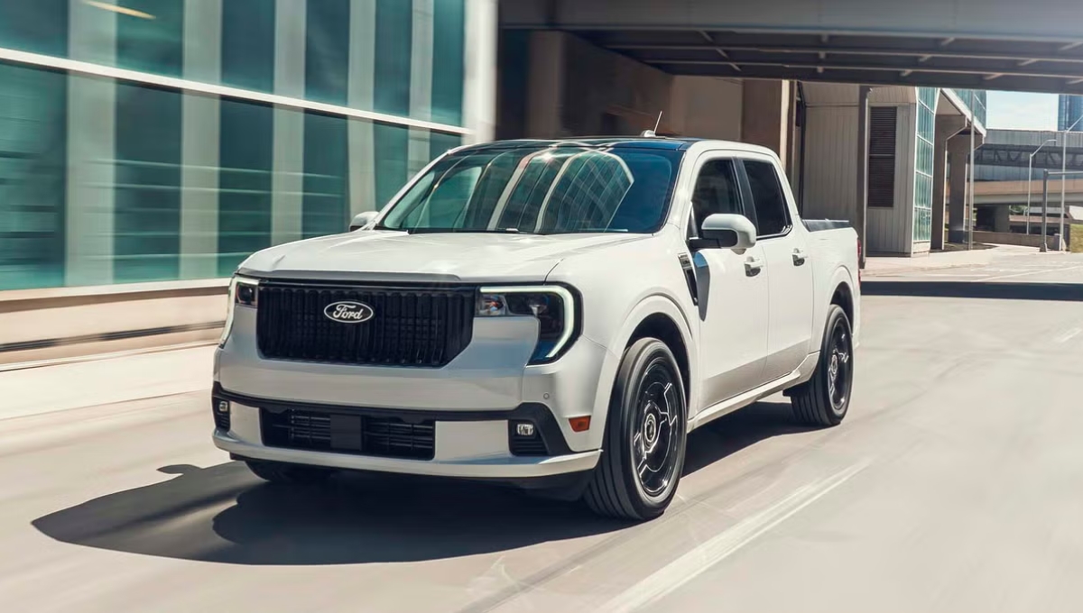 Ford Maverick: Compact Hybrid Pickup Truck with AWD, Powerful Turbo Engine, and Prices Starting at $29,840