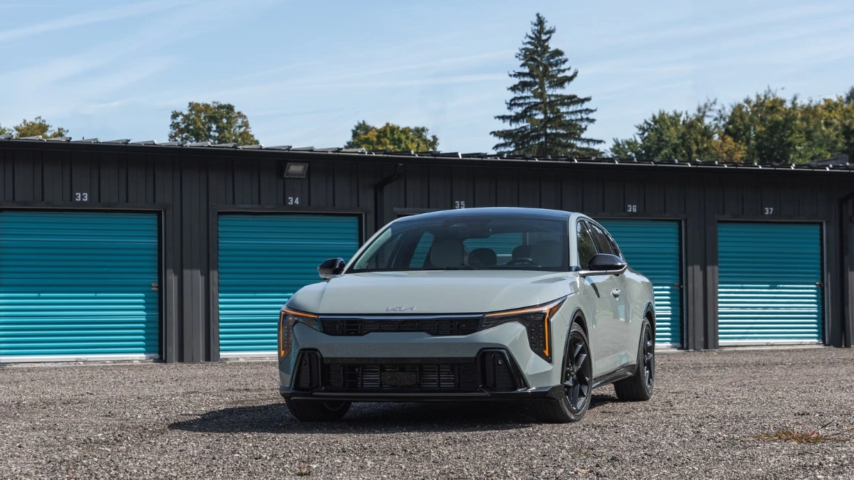 Kia K4