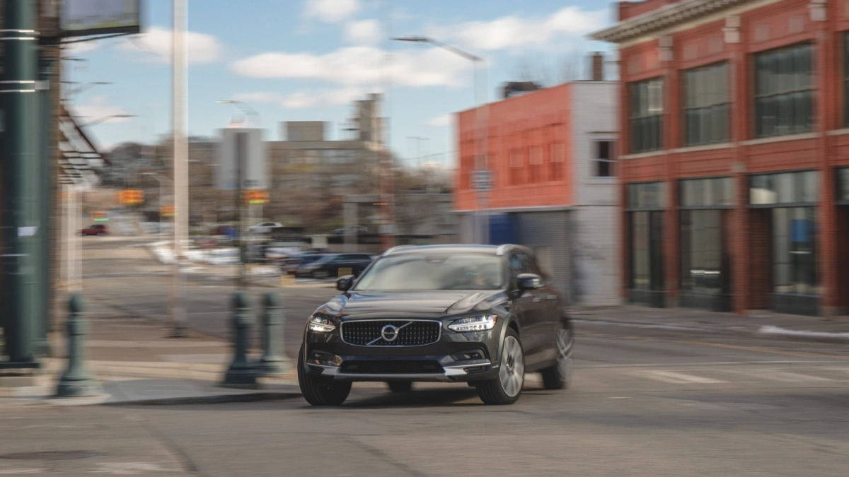 Volvo V90 Cross Country