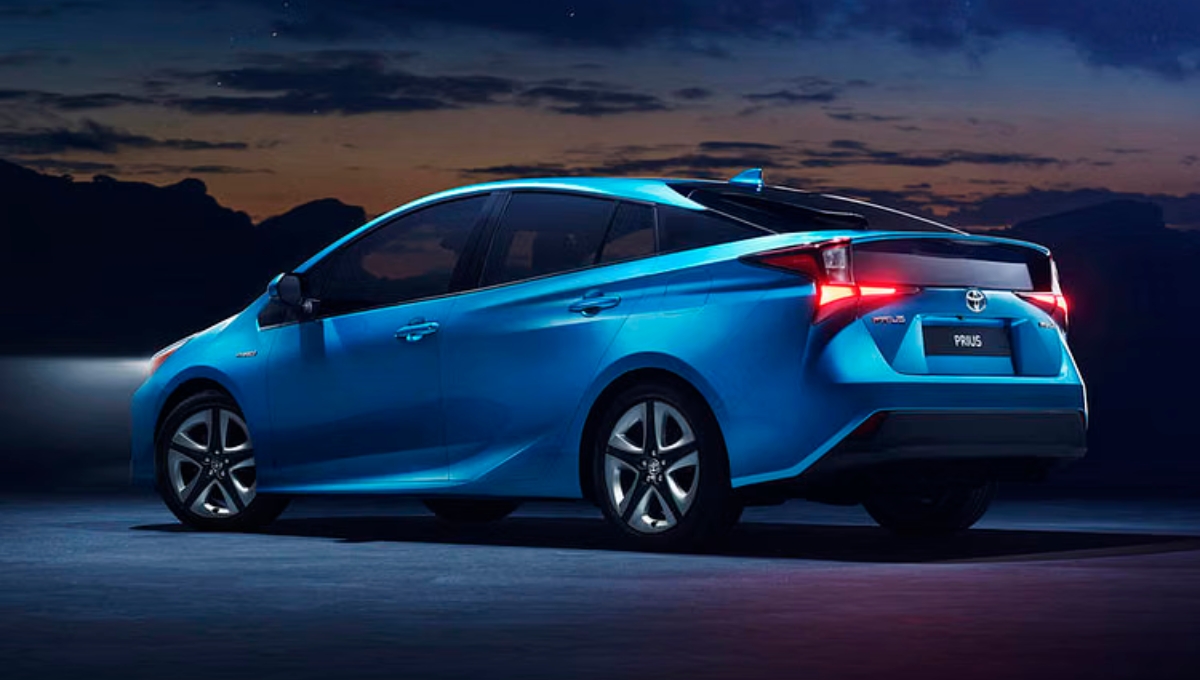 Toyota Prius 2025: A perfect blend of style and speed, now with fuel economy