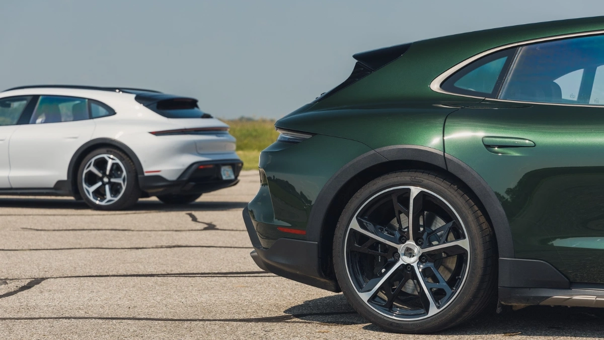 Porsche Taycan Cross Turismo