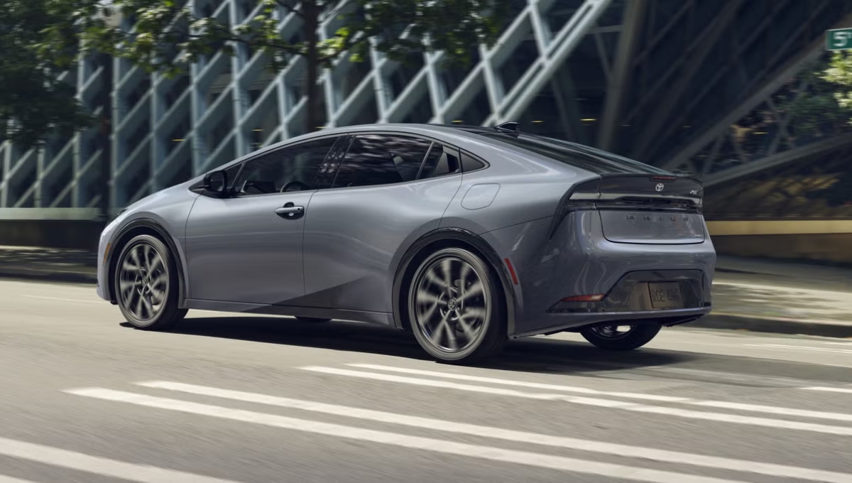 Toyota Prius PHEV 2025: Now even more stylish, powerful and fuel-efficient