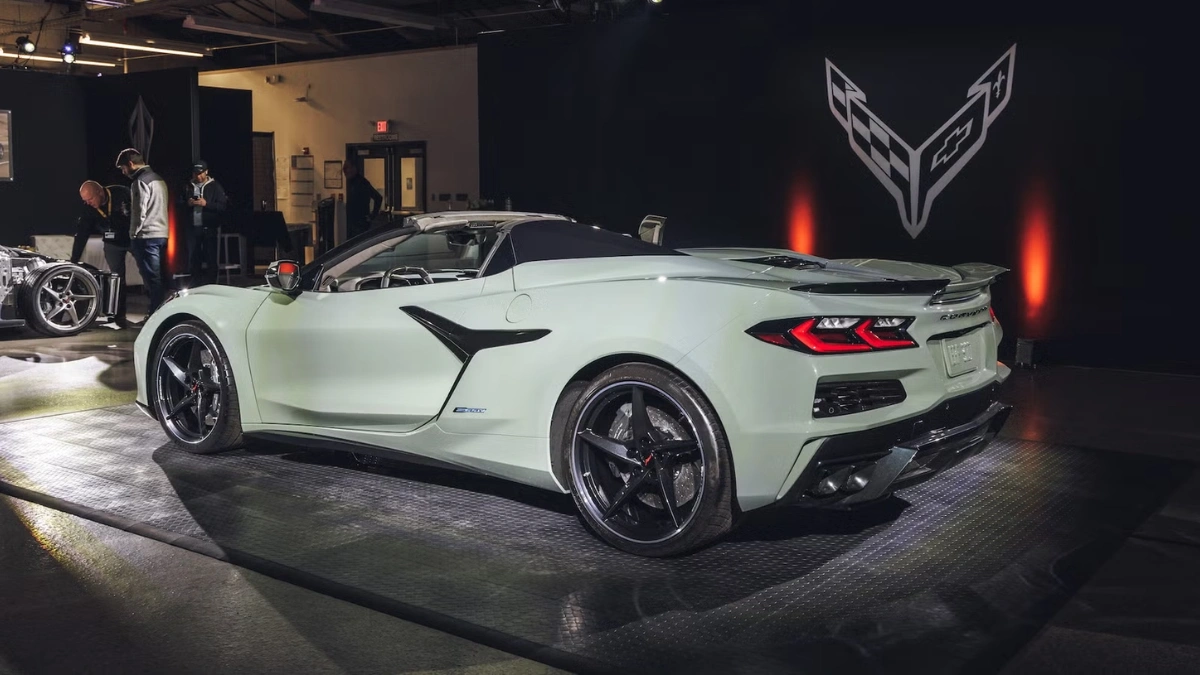 Chevrolet Corvette E-Ray