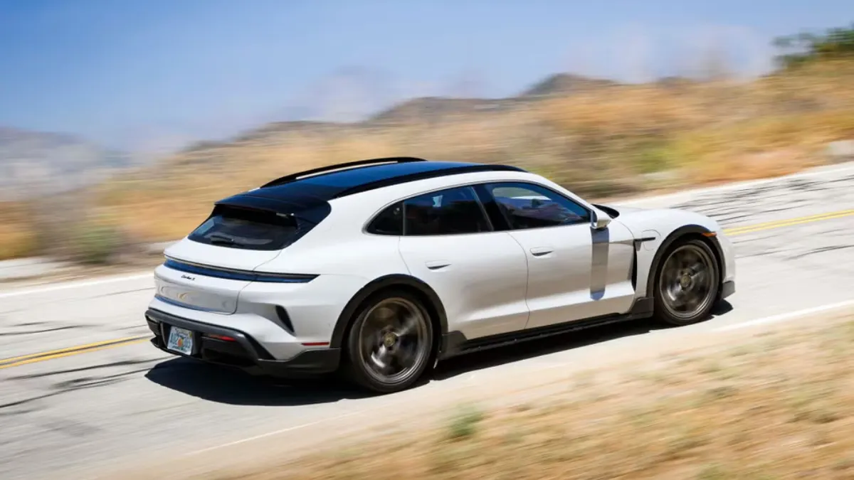 Porsche Taycan Cross Turismo