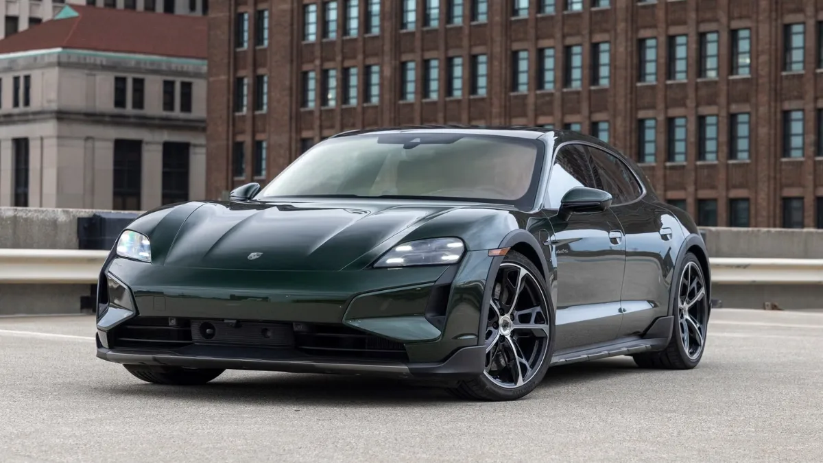 Porsche Taycan Cross Turismo